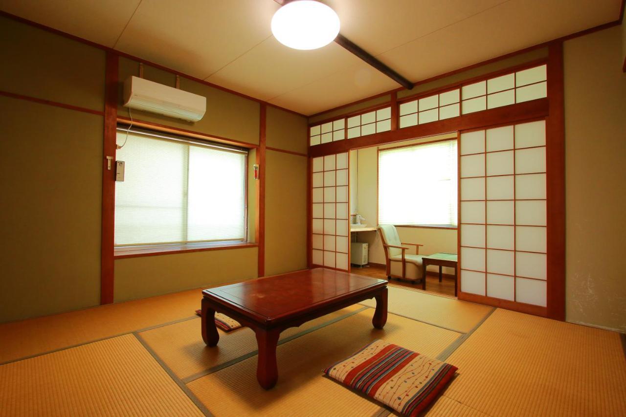 Family Ryokan Kawakyu With Showa Retro, Private Hot Spring Ibusuki Eksteriør bilde